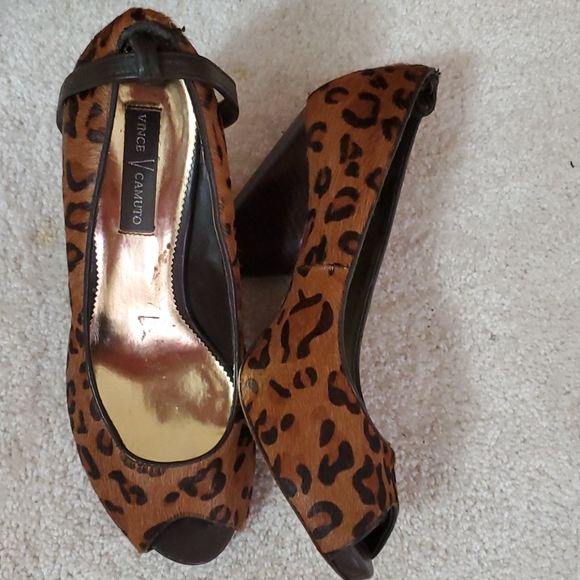 Vince Camuto Shoes - Picture 2 of 6